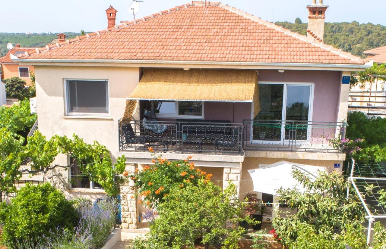 "Andrija" Apartmen'S Баньоле Екстериор снимка